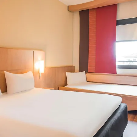 Hotel Ibis Paris Porte D'italie 3*