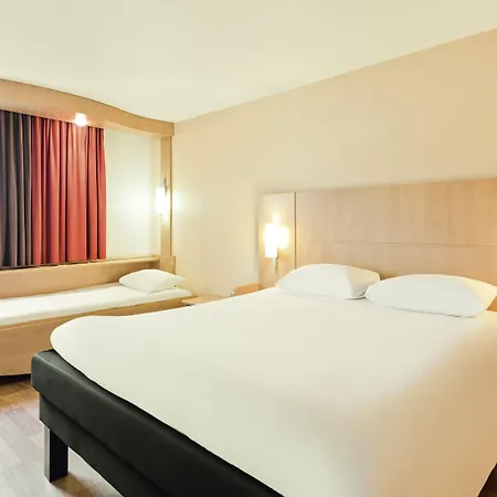 イビス パリ ポルテ デ イタリー ホテル ジャンティイ